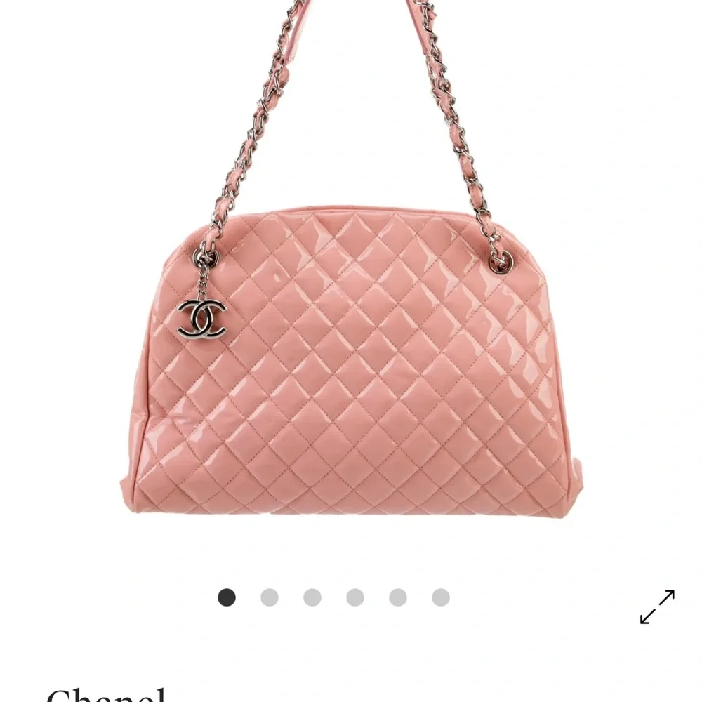 Chanel Blush Quilted Shoulder Bag - Picture 5 of 7
